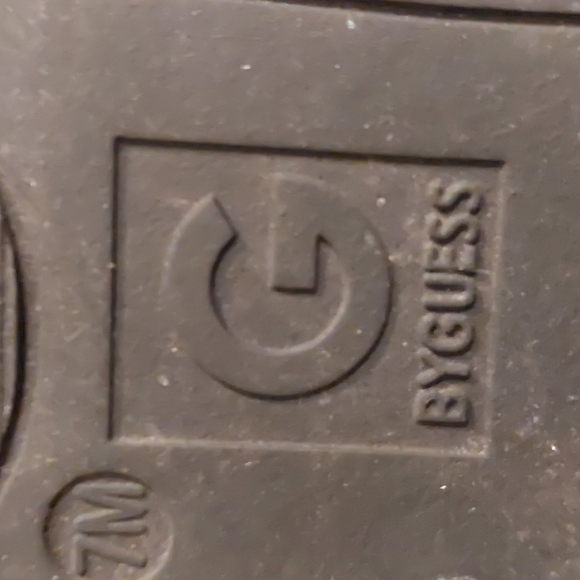 G by GUESS winter boots - Picture 6 of 6